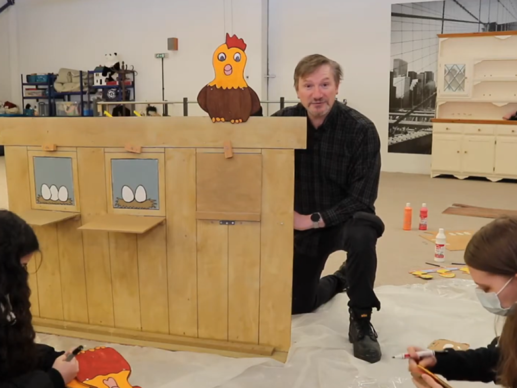 Spring Puppet Project: What’s Going On in the Garden?